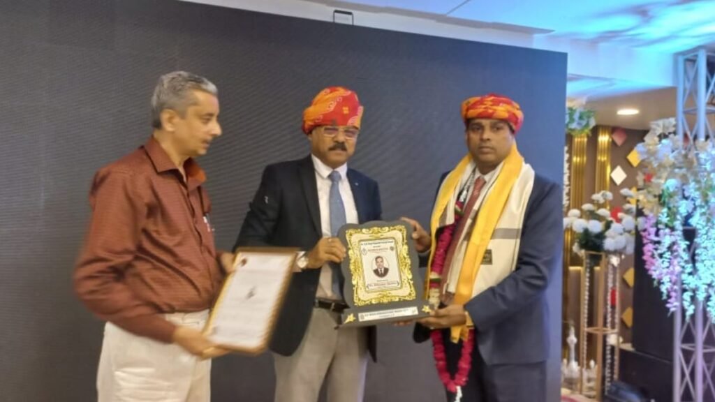 डा.भास्कर शर्मा को प्रयागराज में मिला डा.जी.बी.सिंह मैमोरियल नेशनल अवॉर्ड 2023